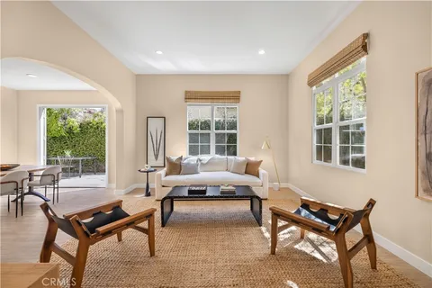 40 Arborside, Irvine, CA MLS: NP25064185