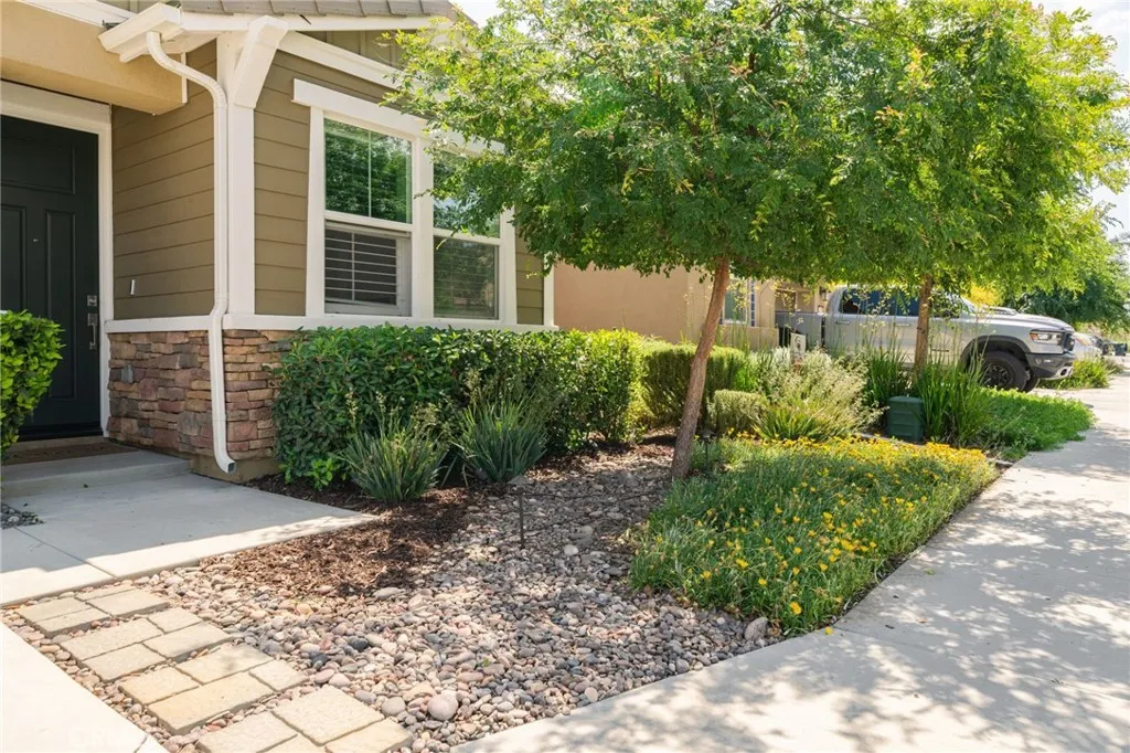 Additional image 3 of 1704 Camellia Lane, Redlands, CA 92374