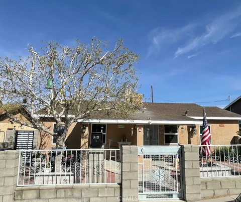 319 Wilshire Place, Barstow, CA MLS: HD25062214