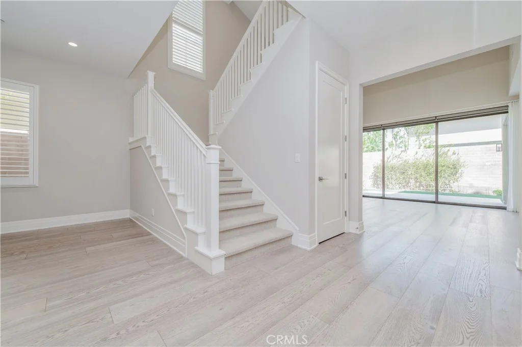 149 Roscomare, Irvine, CA 92602 photo 5