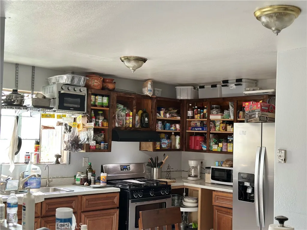 Additional image 4 of 1664 E 66th St, Los Angeles, CA 90001