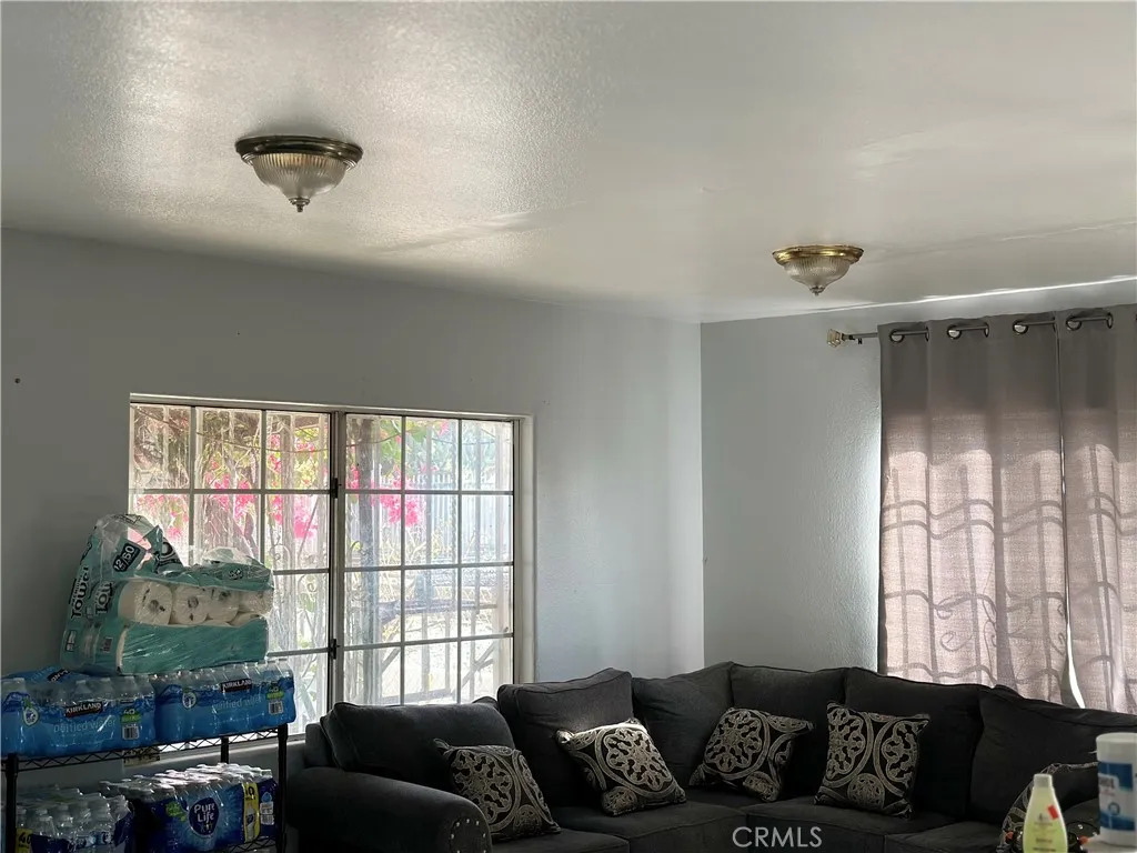 Additional image 3 of 1664 E 66th St, Los Angeles, CA 90001