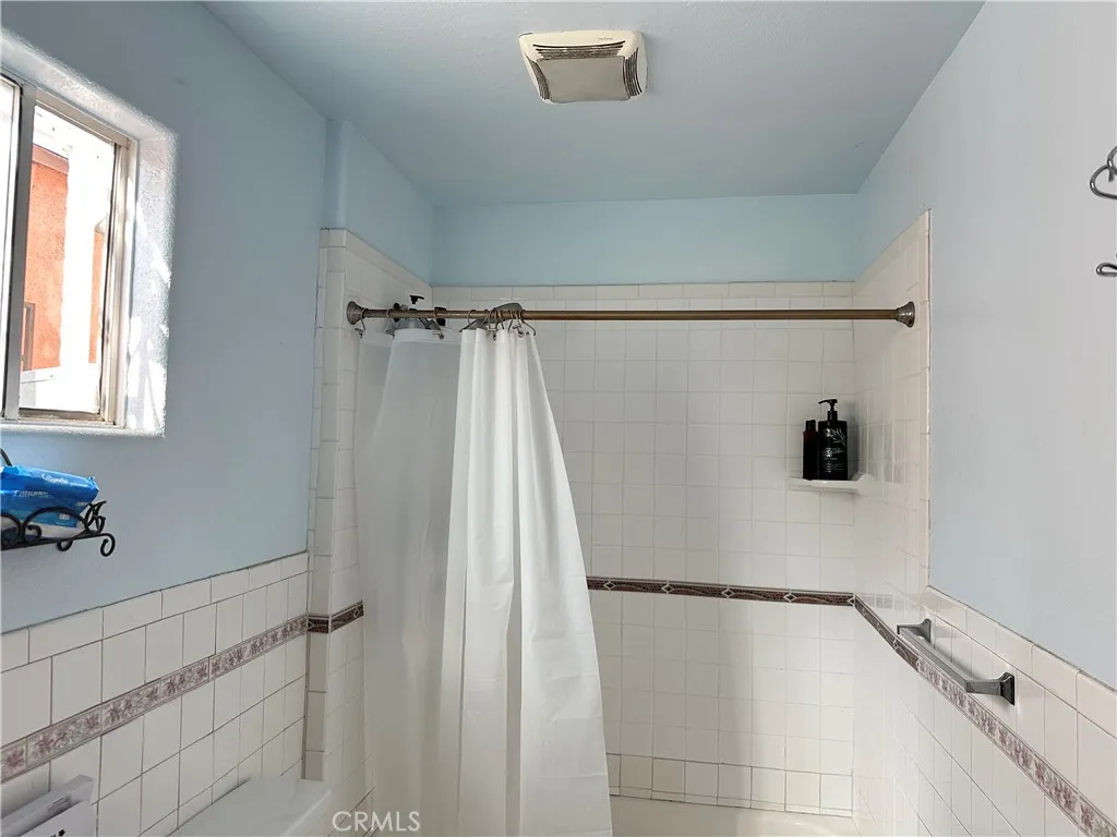 Additional image 15 of 1664 E 66th St, Los Angeles, CA 90001