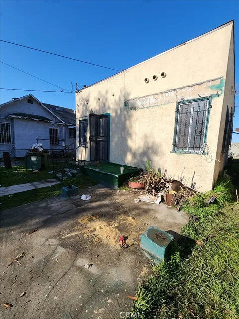 9613 Wilmington Avenue, Los Angeles, CA MLS: CV25059716