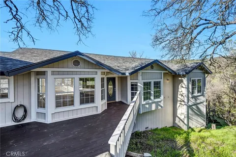 17039 Knollview Drive, Hidden Valley Lake, CA MLS: LC25049058