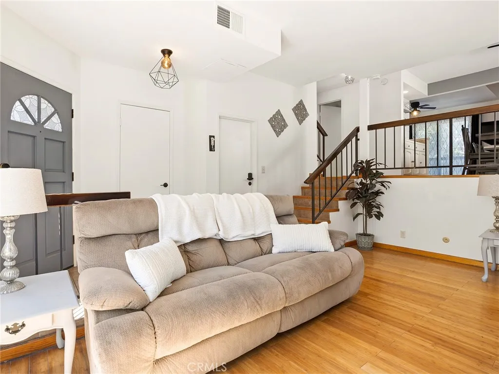 Additional image 23 of 7100 Balboa Boulevard Unit 805, Lake Balboa, CA 91406