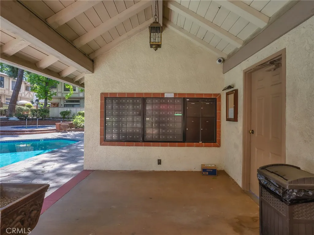 Additional image 47 of 7100 Balboa Boulevard Unit 805, Lake Balboa, CA 91406