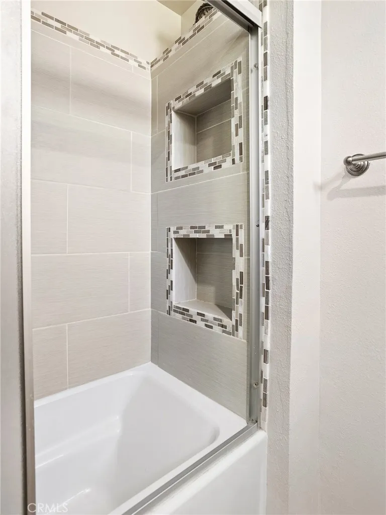 Additional image 84 of 7100 Balboa Boulevard Unit 805, Lake Balboa, CA 91406