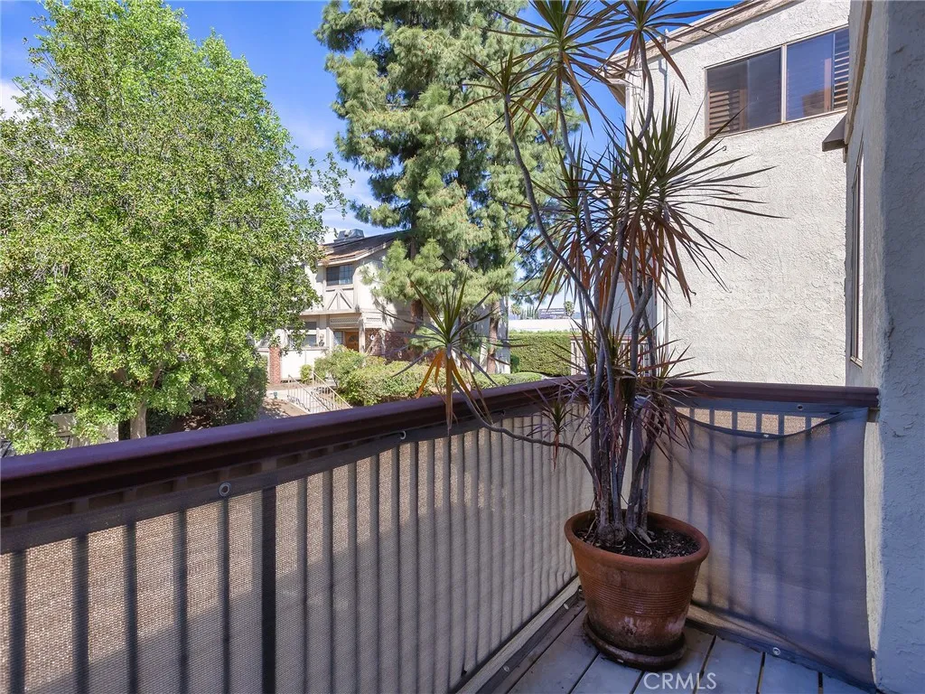 Additional image 42 of 7100 Balboa Boulevard Unit 805, Lake Balboa, CA 91406