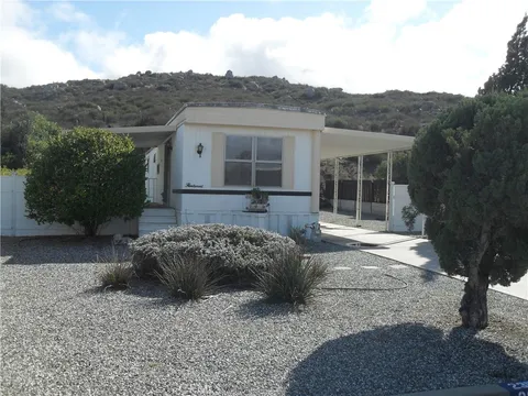 23170 Skylink Drive, Canyon Lake, CA MLS: IV25054701