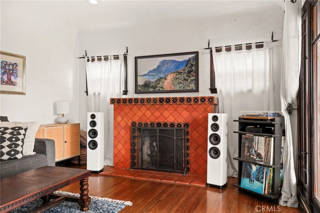 Additional image 10 of 11232 Oxnard Street, North Hollywood, CA 91606