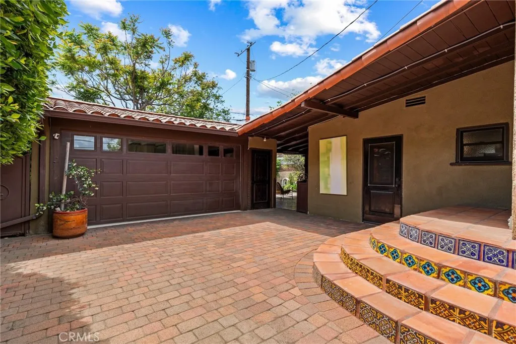 Additional image 39 of 11232 Oxnard Street, North Hollywood, CA 91606