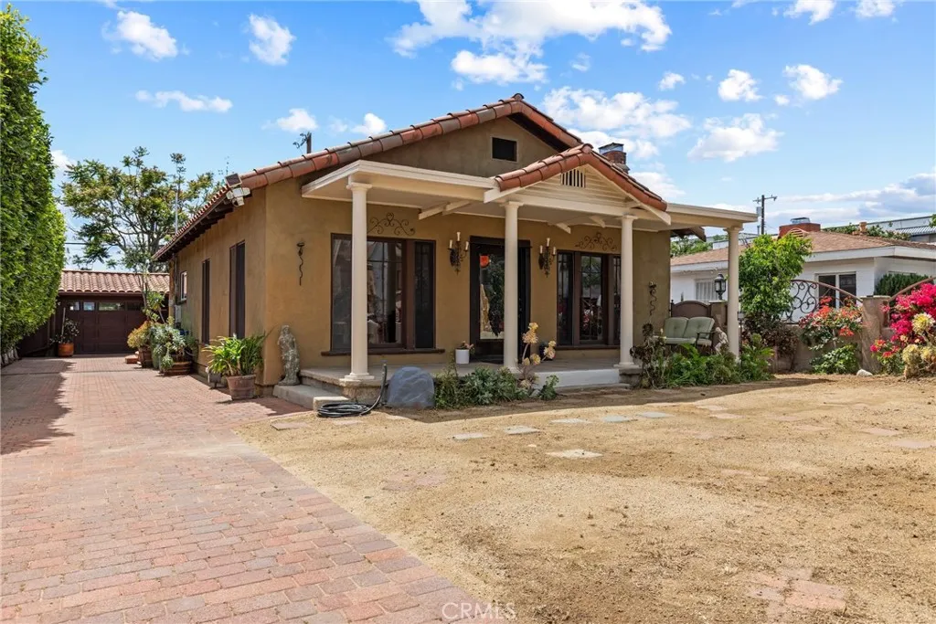 Additional image 50 of 11232 Oxnard Street, North Hollywood, CA 91606