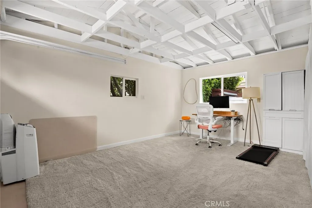 Additional image 82 of 11232 Oxnard Street, North Hollywood, CA 91606