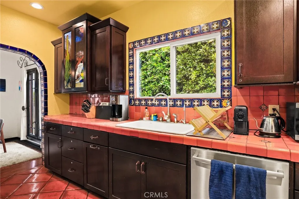 Additional image 19 of 11232 Oxnard Street, North Hollywood, CA 91606