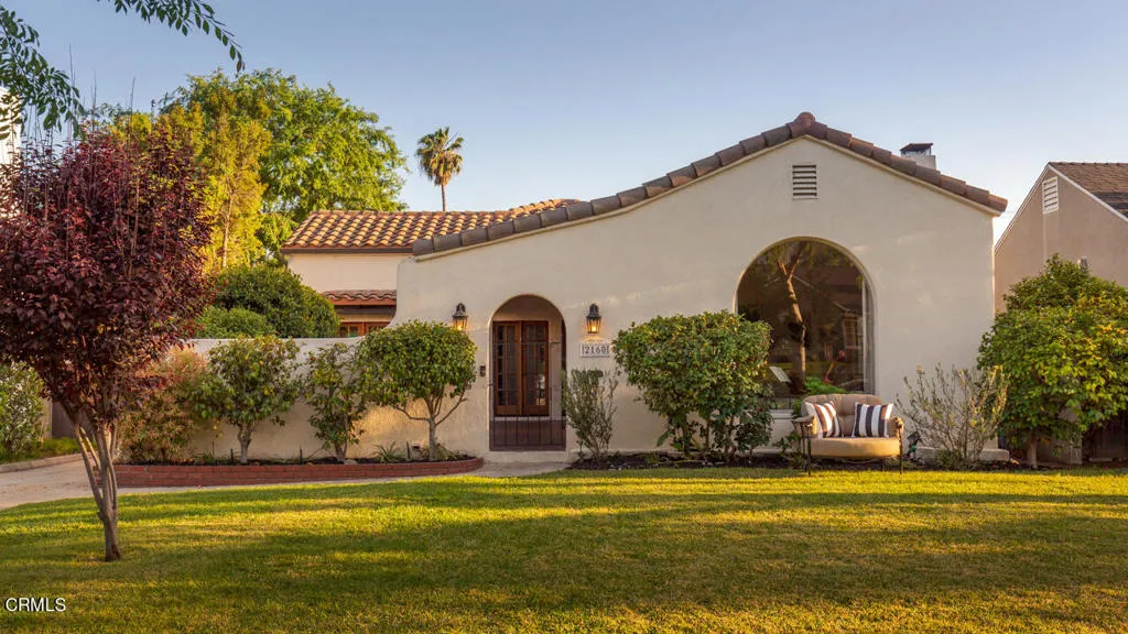 2160 Loma Vista Street, Pasadena, CA 91104