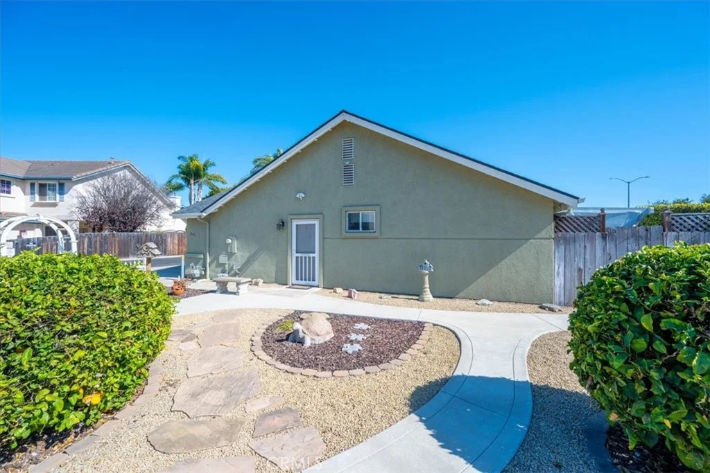 895 Naples Street, Grover Beach, CA 93433