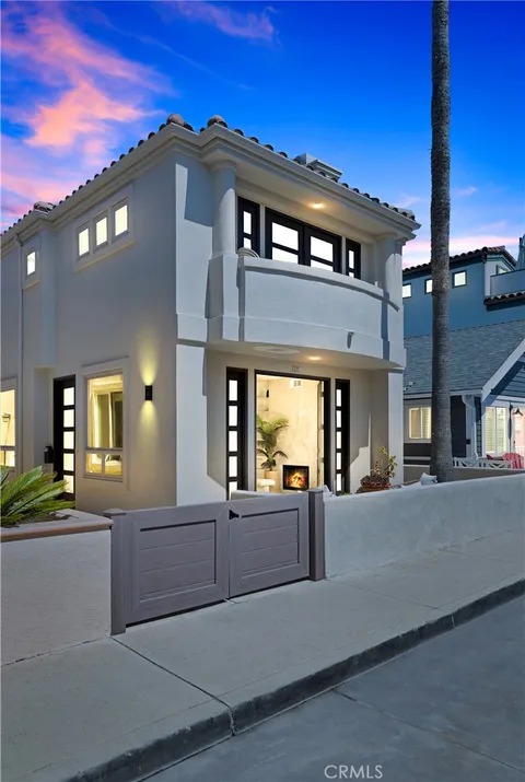 125 24th Street, Newport Beach, CA 92663 - MLS#: OC23159106