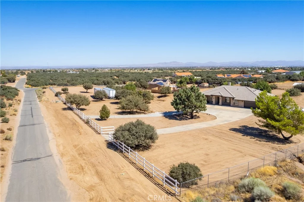 8423 Beaver Ave, Phelan, CA 92371