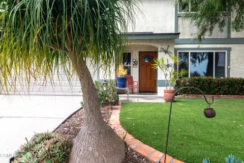 3301 Regatta Place, Oxnard, CA MLS: V1-29065
