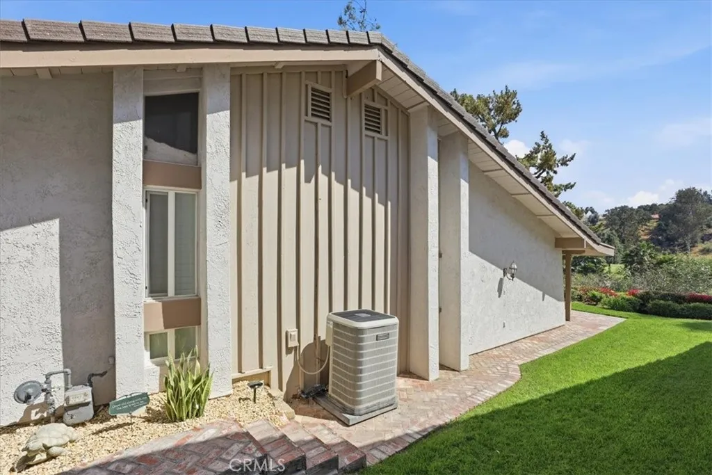 Additional image 123 of 702 Via Zapata, Riverside, CA 92507