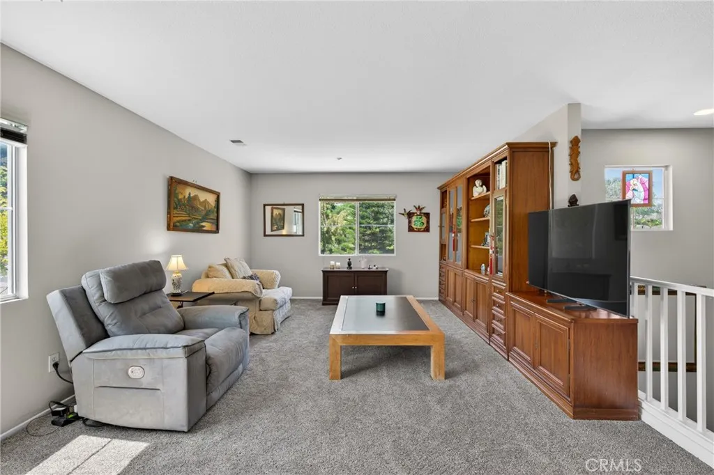 Additional image 11 of 12312 Edgecliff Ave, Sylmar, CA 91342