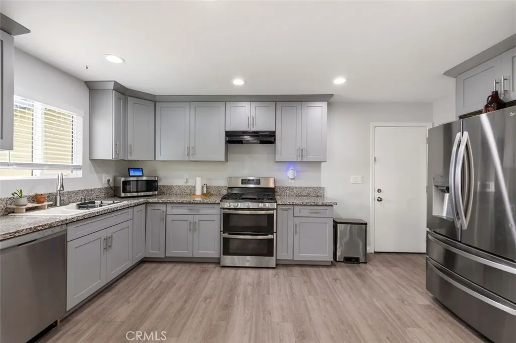 Additional image 6 of 843 W Avenue J10, Lancaster, CA 93534