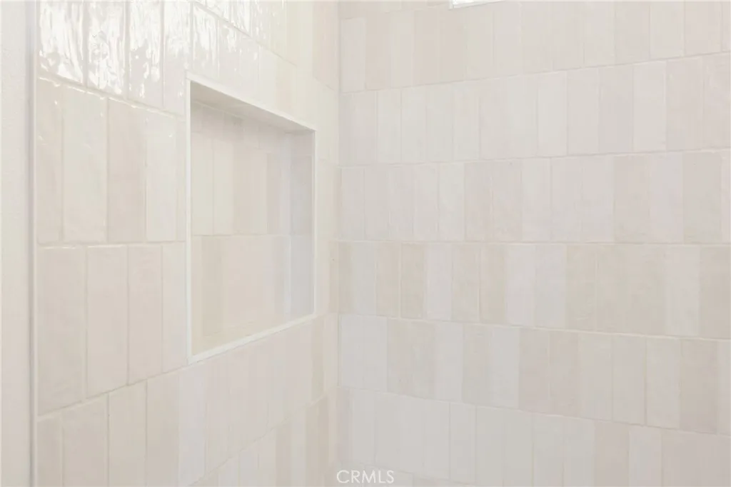 Additional image 34 of 2566 Oxford Ln, Costa Mesa, CA 92626