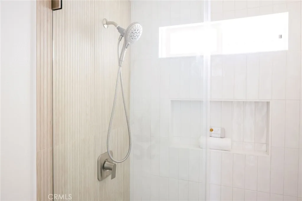 Additional image 39 of 2566 Oxford Ln, Costa Mesa, CA 92626