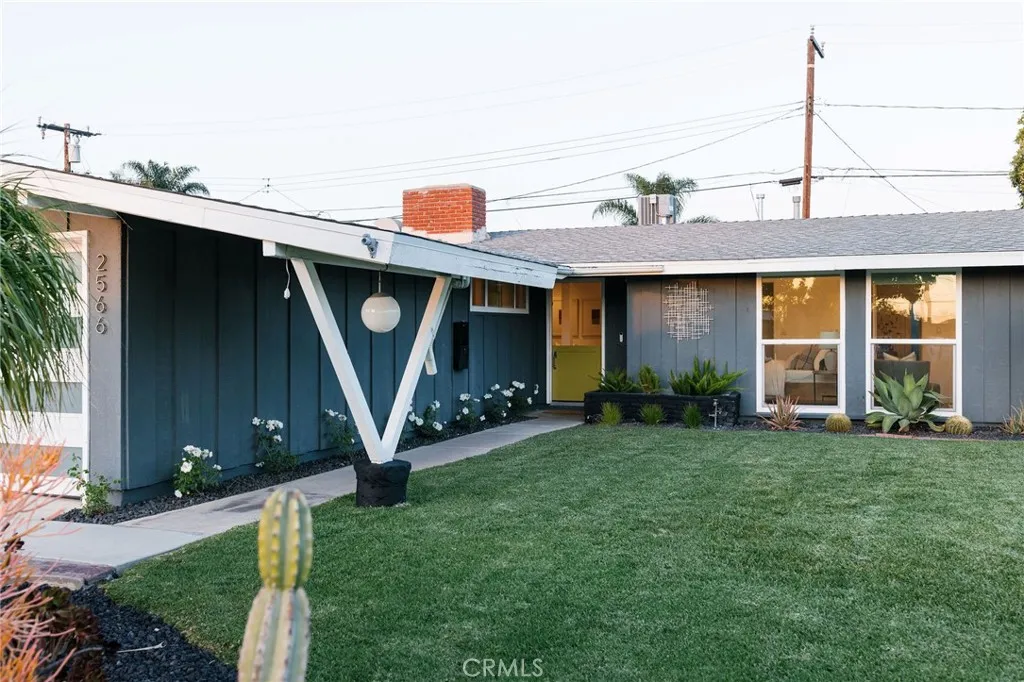Additional image 112 of 2566 Oxford Ln, Costa Mesa, CA 92626