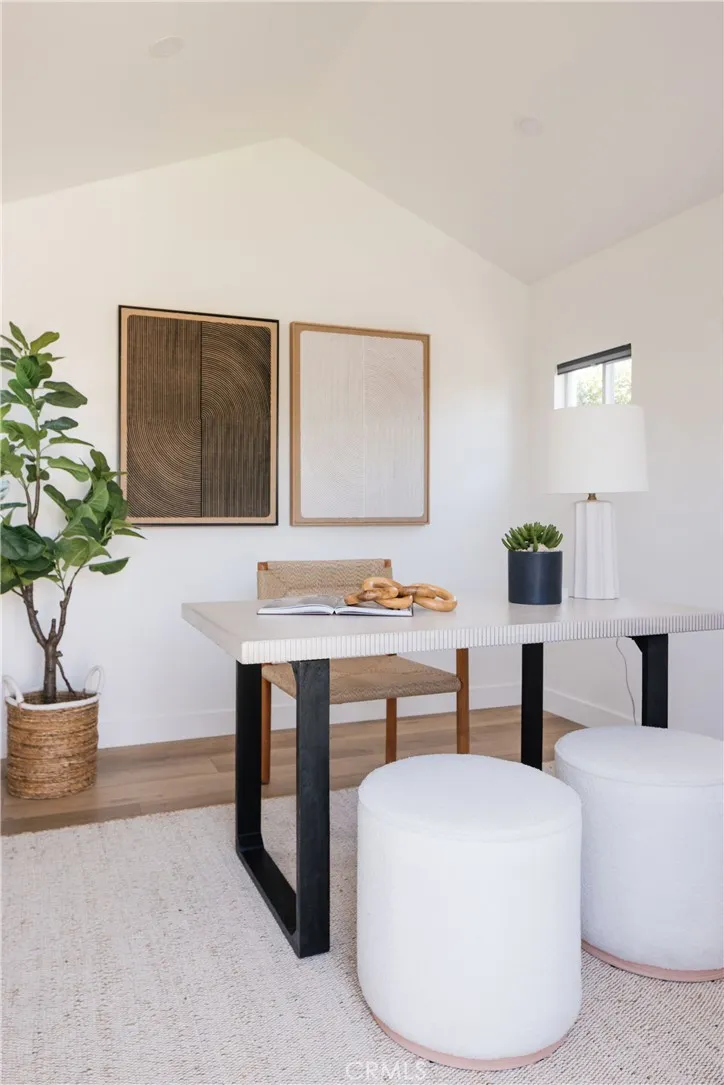 Additional image 108 of 2566 Oxford Ln, Costa Mesa, CA 92626