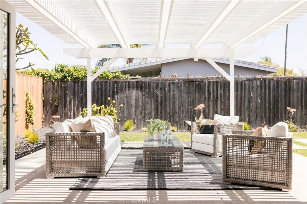Additional image 43 of 2566 Oxford Ln, Costa Mesa, CA 92626