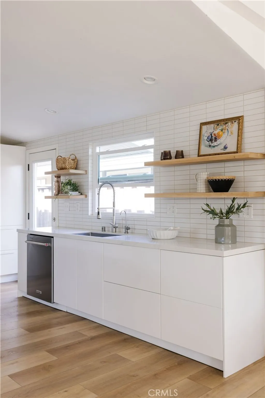 Additional image 15 of 2566 Oxford Ln, Costa Mesa, CA 92626