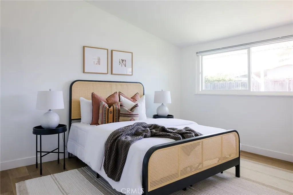 Additional image 81 of 2566 Oxford Ln, Costa Mesa, CA 92626