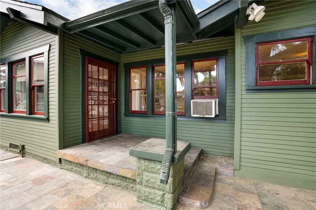 Additional image 2 of 733 Walnut Ave, Long Beach, CA 90813