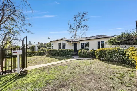 5845 Riverton Avenue, North Hollywood, CA MLS: OC25037865