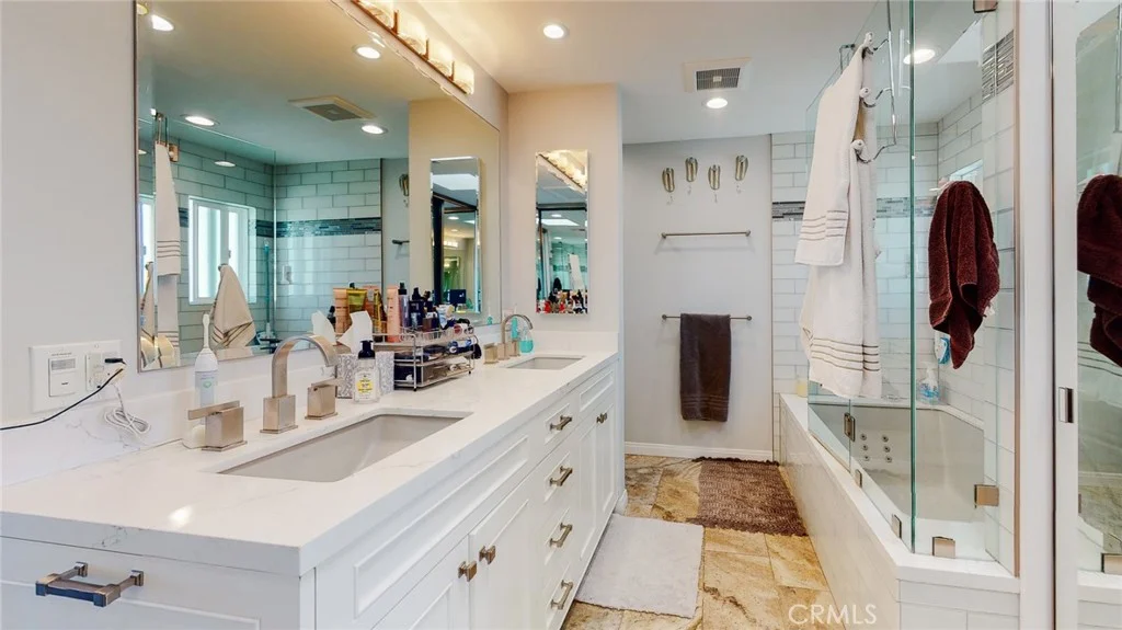 124 35th Street, Hermosa Beach, CA 90254