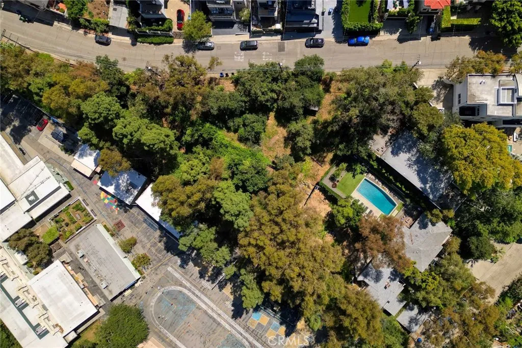 Additional image 92 of 3122 Oakcrest Dr, Los Angeles, CA 90068