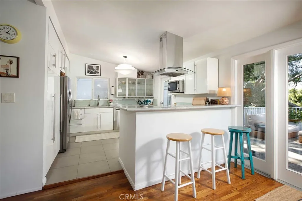 Additional image 60 of 3122 Oakcrest Dr, Los Angeles, CA 90068