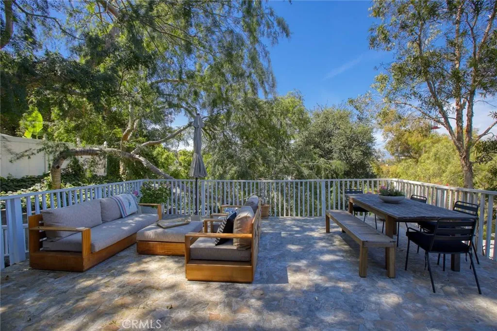 Additional image 64 of 3122 Oakcrest Dr, Los Angeles, CA 90068