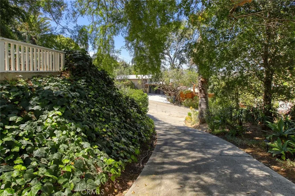 Additional image 90 of 3122 Oakcrest Dr, Los Angeles, CA 90068
