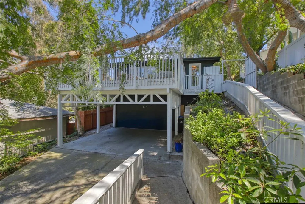 Additional image 87 of 3122 Oakcrest Dr, Los Angeles, CA 90068