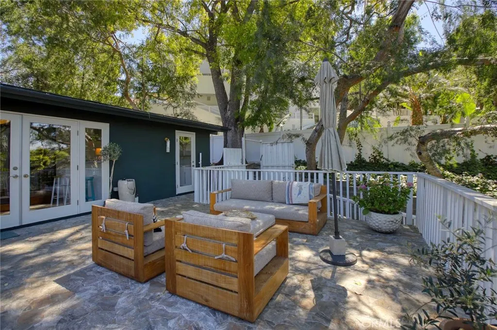 Additional image 66 of 3122 Oakcrest Dr, Los Angeles, CA 90068
