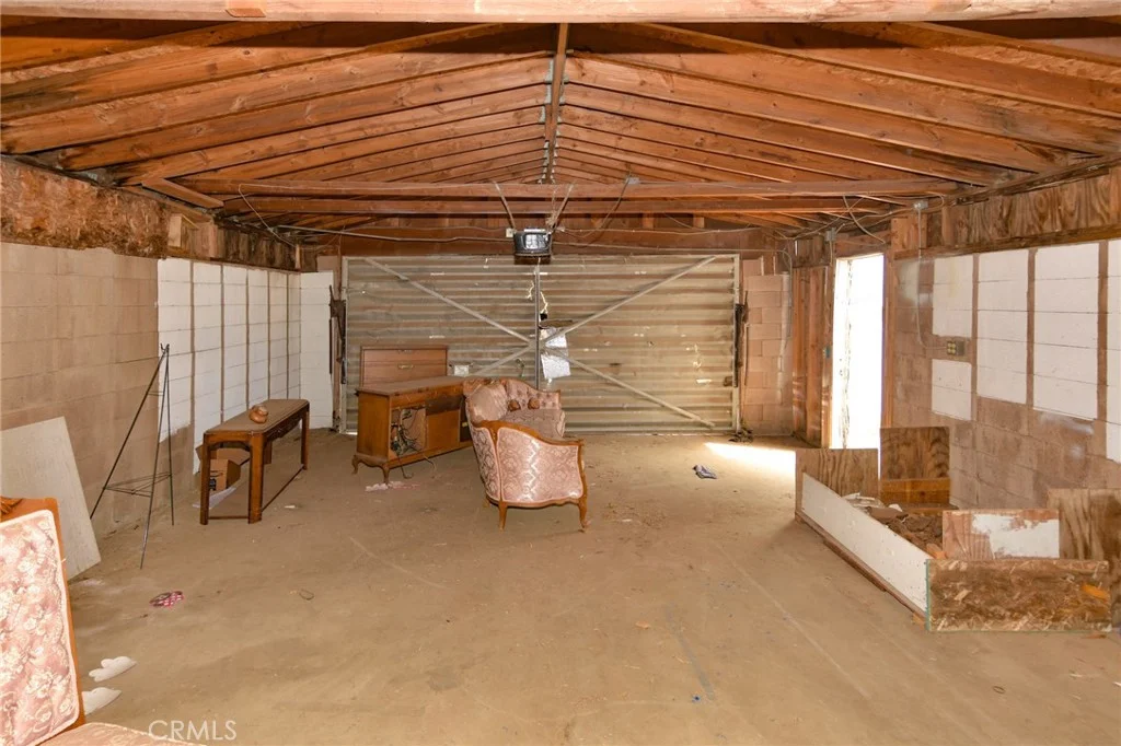 8730 Eaby Road, Phelan, CA 92371
