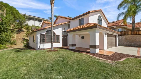 22560 Canyon Lake Drive N, Canyon Lake, CA MLS: CV24196941
