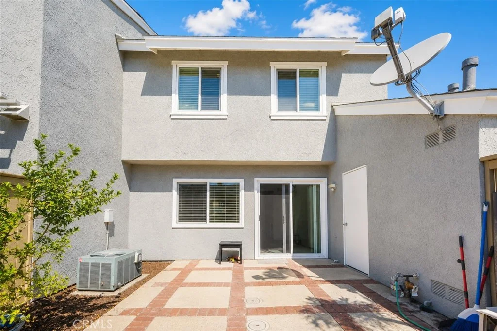 47 Fox Holw Unit 27, Irvine, CA 92614