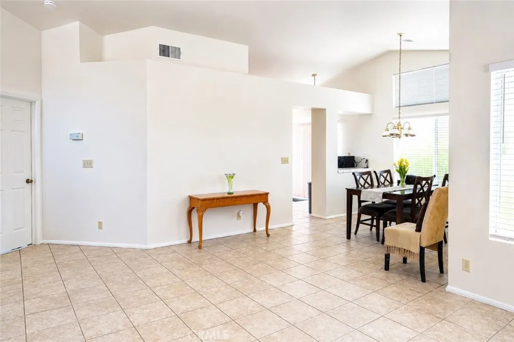 Additional image 8 of 37001 Zinnia Street, Palmdale, CA 93550