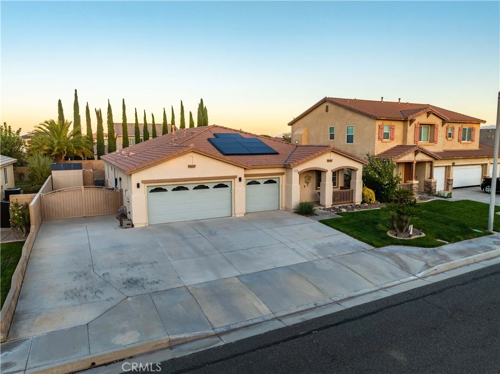 43766 Sondi Dr, Lancaster, CA 93536