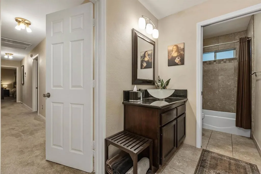 Additional image 39 of 220 Journeys End, Vista, CA 92083