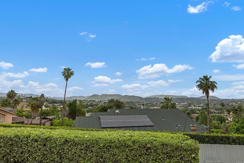 Additional image 30 of 220 Journeys End, Vista, CA 92083